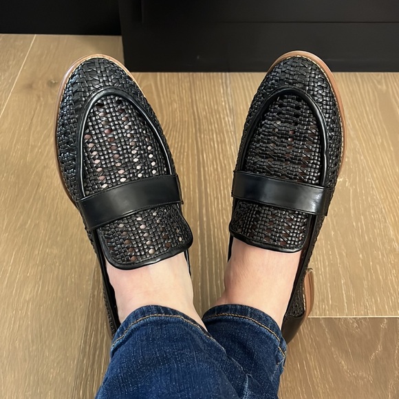 Franco Sarto Faux Leather Woven Flats size 9.5 - Picture 2 of 10